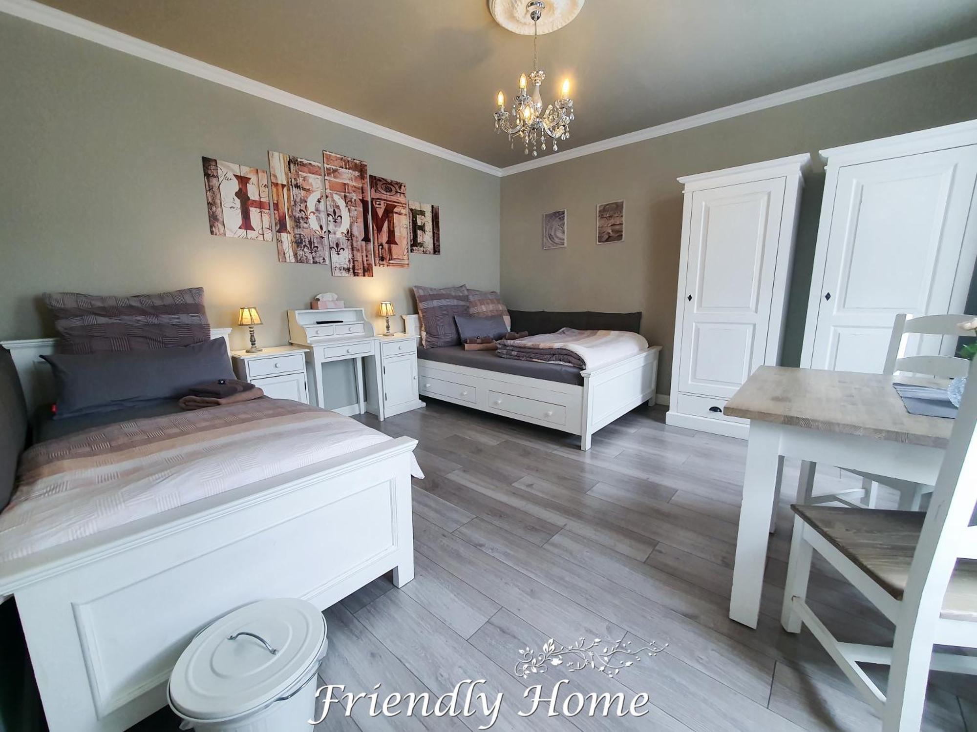 בורנהיים Friendly Home - Stadthaus מראה חיצוני תמונה